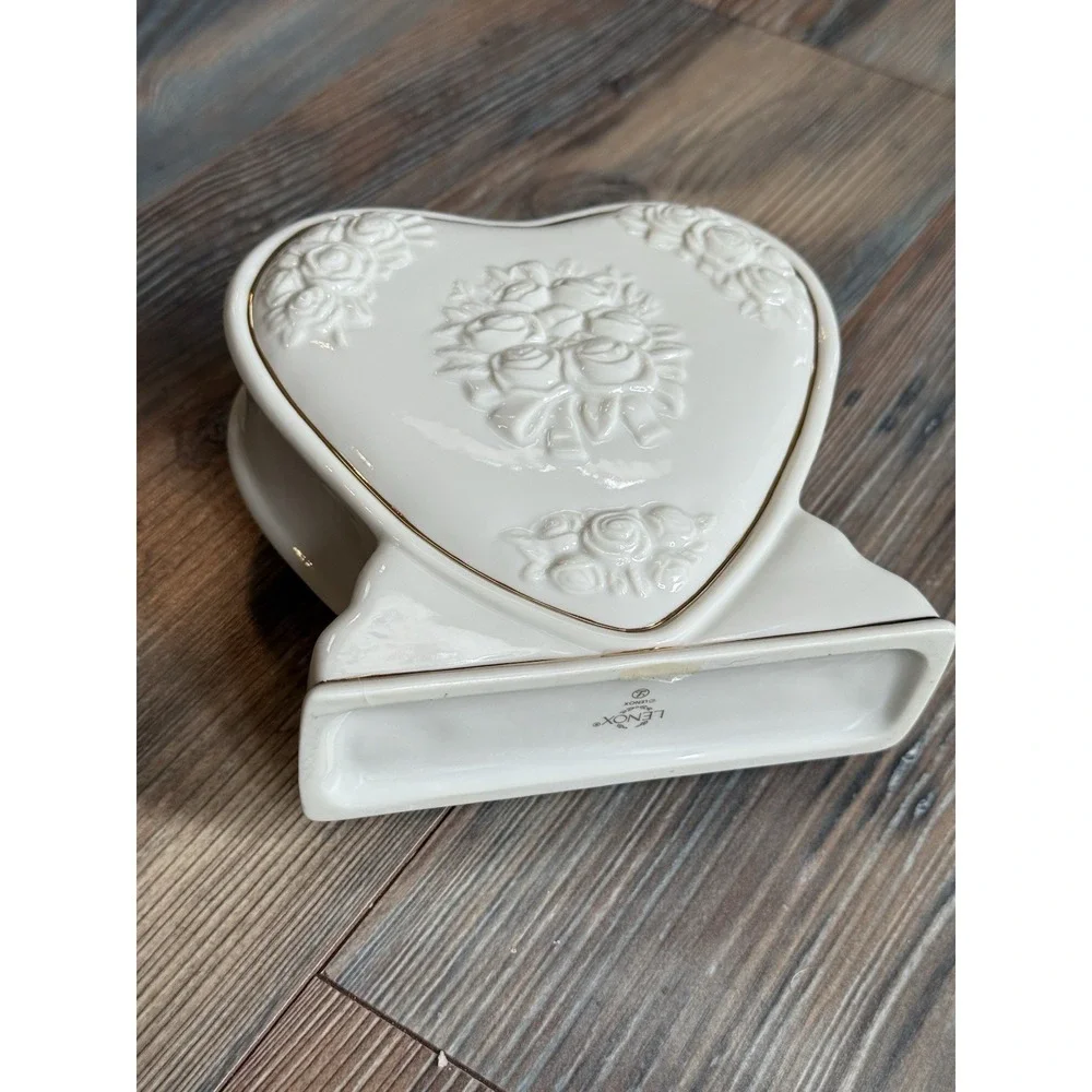 Vintage Lenox Embossed Rose Heart Mantel Clock 24K Gold Trim